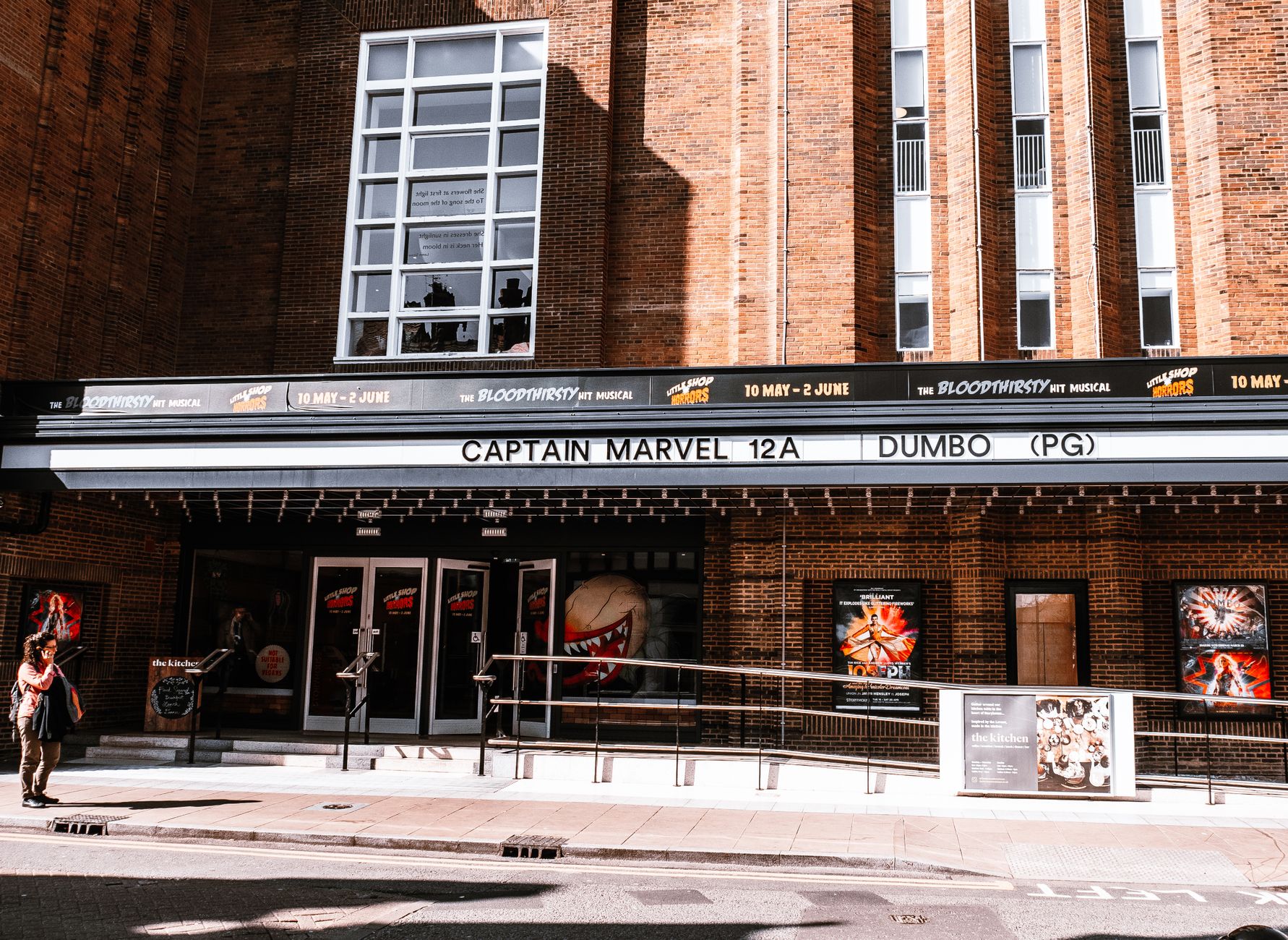 Pathé Nantes (ex-Gaumont) programme, horaires — façade du cinéma Pathé