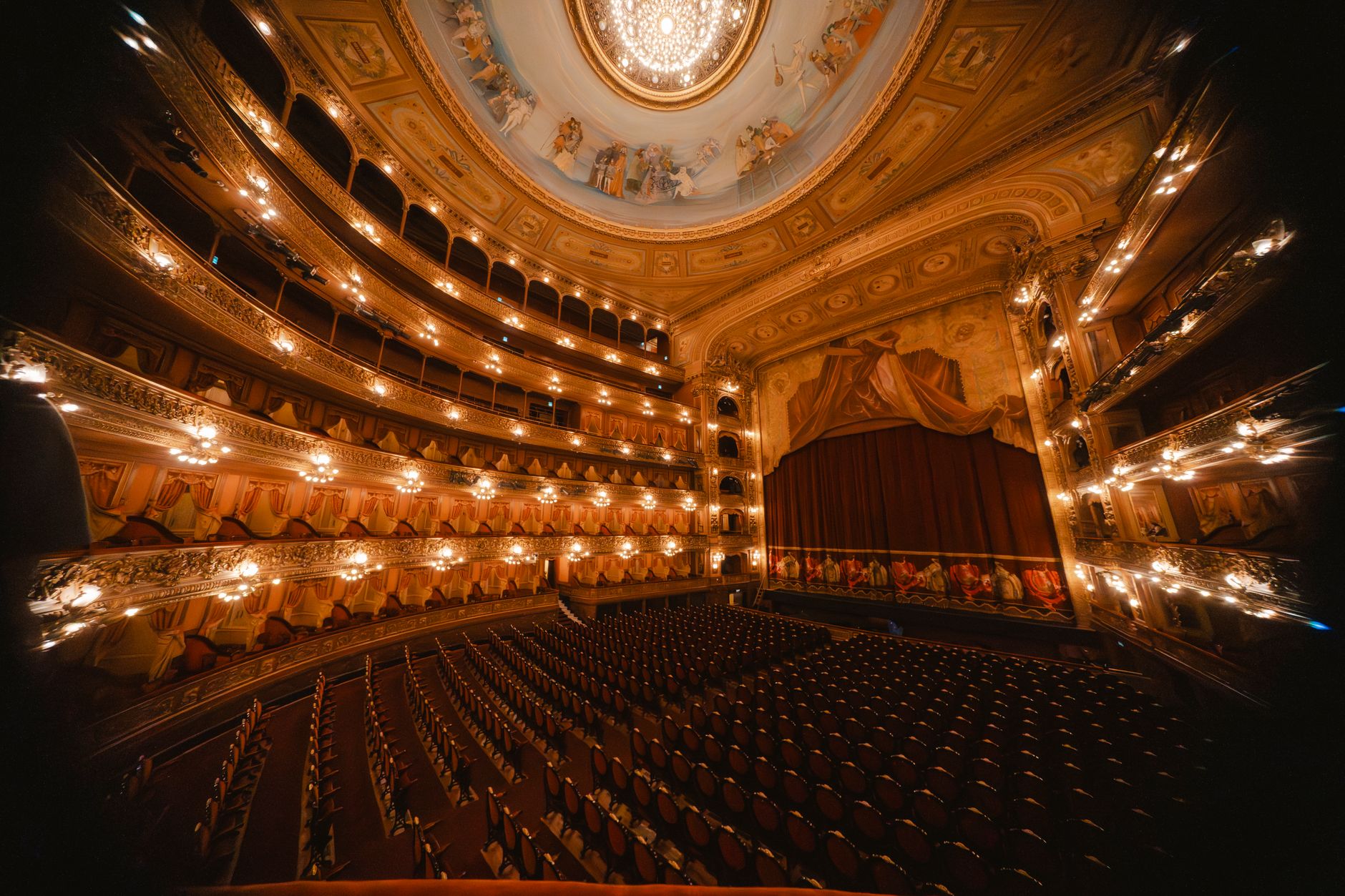 Théâtre des Nouveautés (Paris 9e) — scène de théâtre à Paris